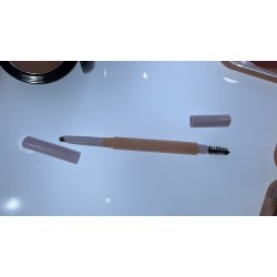 قلم حواجب بني كريمي مقاوم للماء