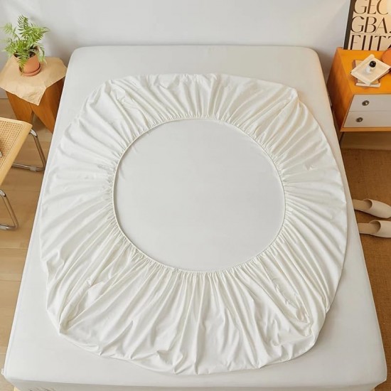 طقم ملاية أوف وايت بأستك مع 2 كيس خدادية