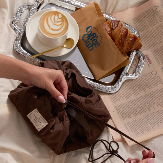 شنطة المكياج المحمولة اسود