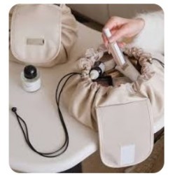 شنطة المكياج المحمولة سكري