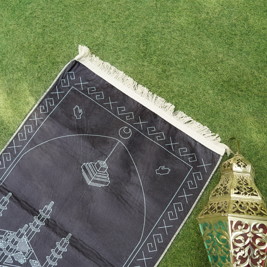 مصلية مبطنة مانعة للانزلاق