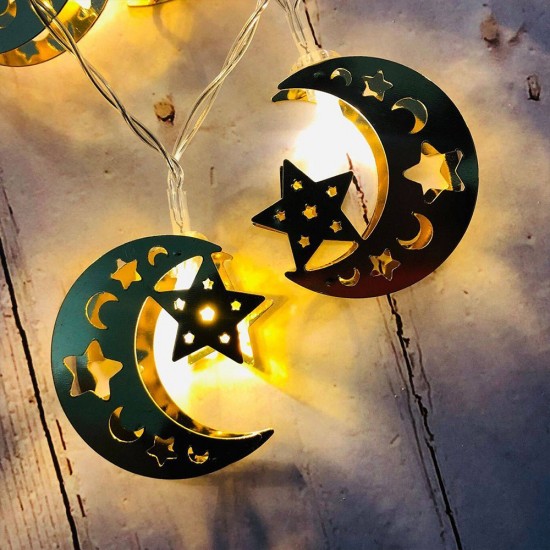 زينة رمضان على شكل نجوم وهلال 