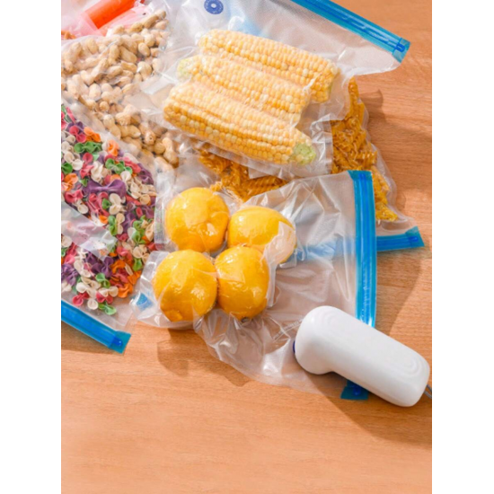 فرشاة ماسكارا منحنية